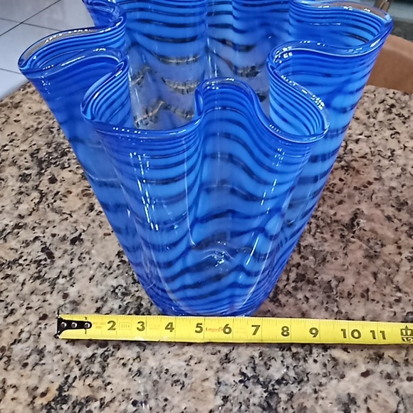 RARE Murano Fazzoletto Hand Blown Mid-Century Italian Scalloped Ruffled Vase. - Picture 11 of 14